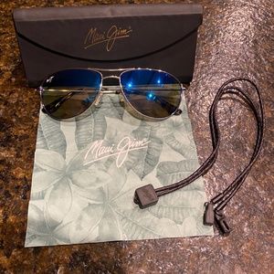 Maui Jim Aviators MJ772-17 Blue Lenses